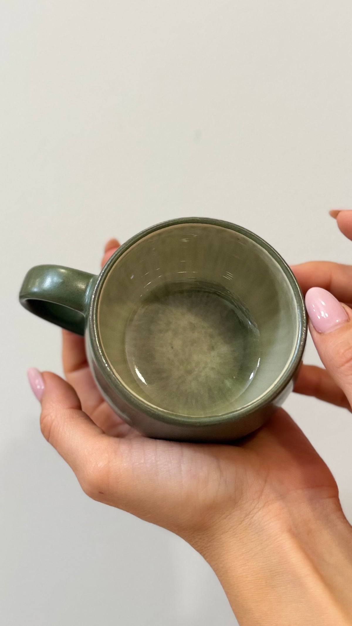 TAZZA E PIATTINO IN GRES VERDE, Oli
