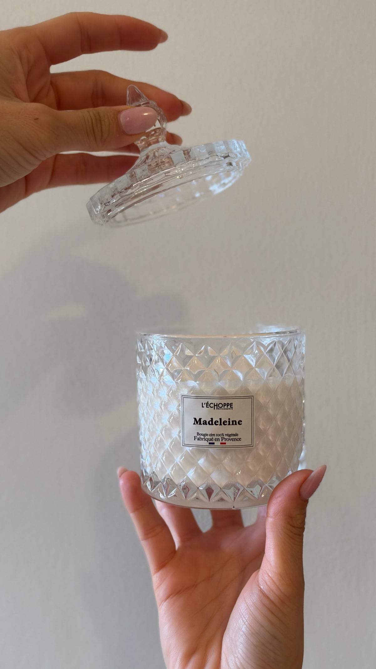 DOUCE MADELEINE, CANDELA IN CONFETTIERA DIAMANTE – 200 G