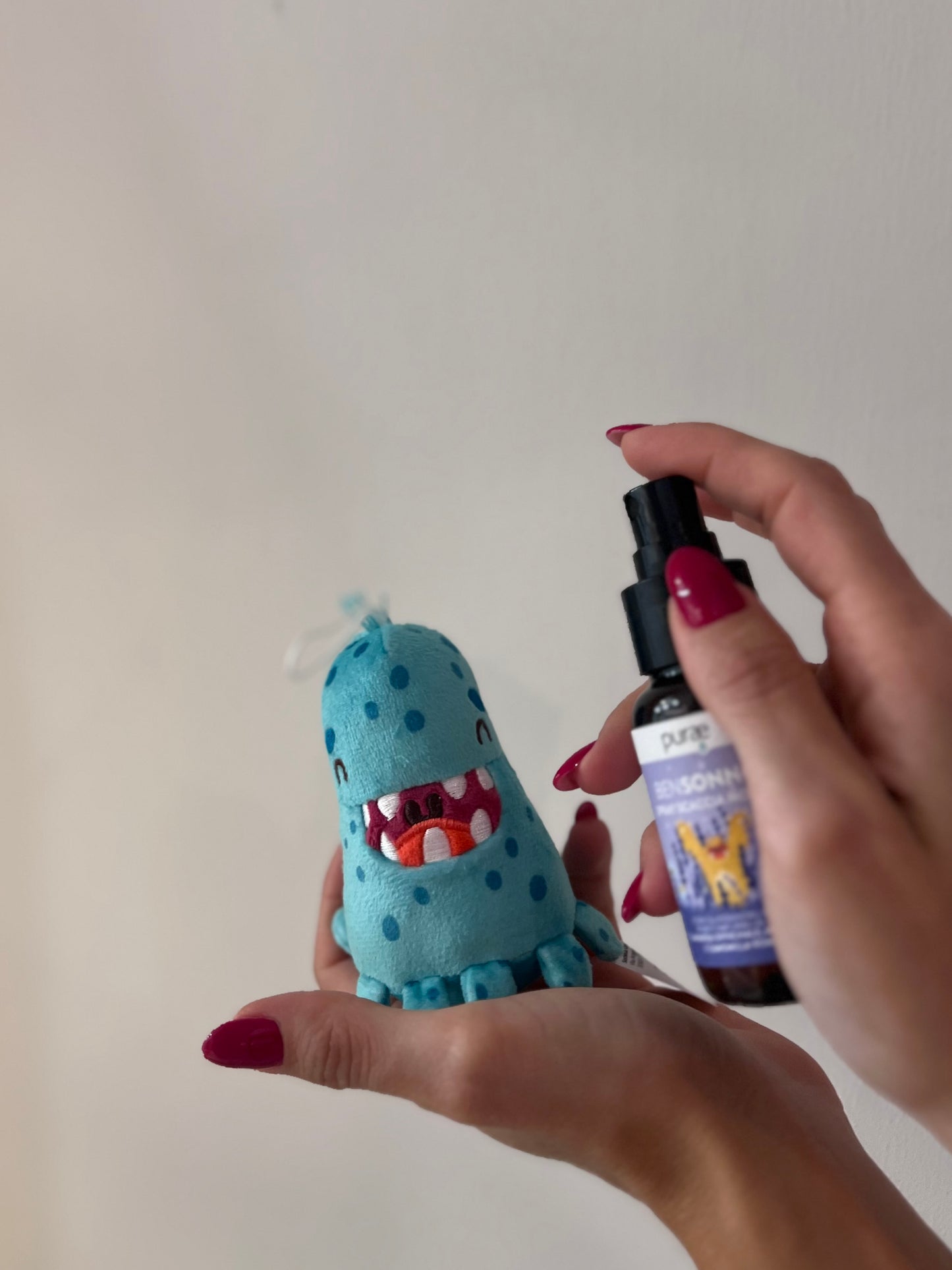 SCACCIAMOSTRI TRUDI TURCHESE e SPRAY BENSONNO