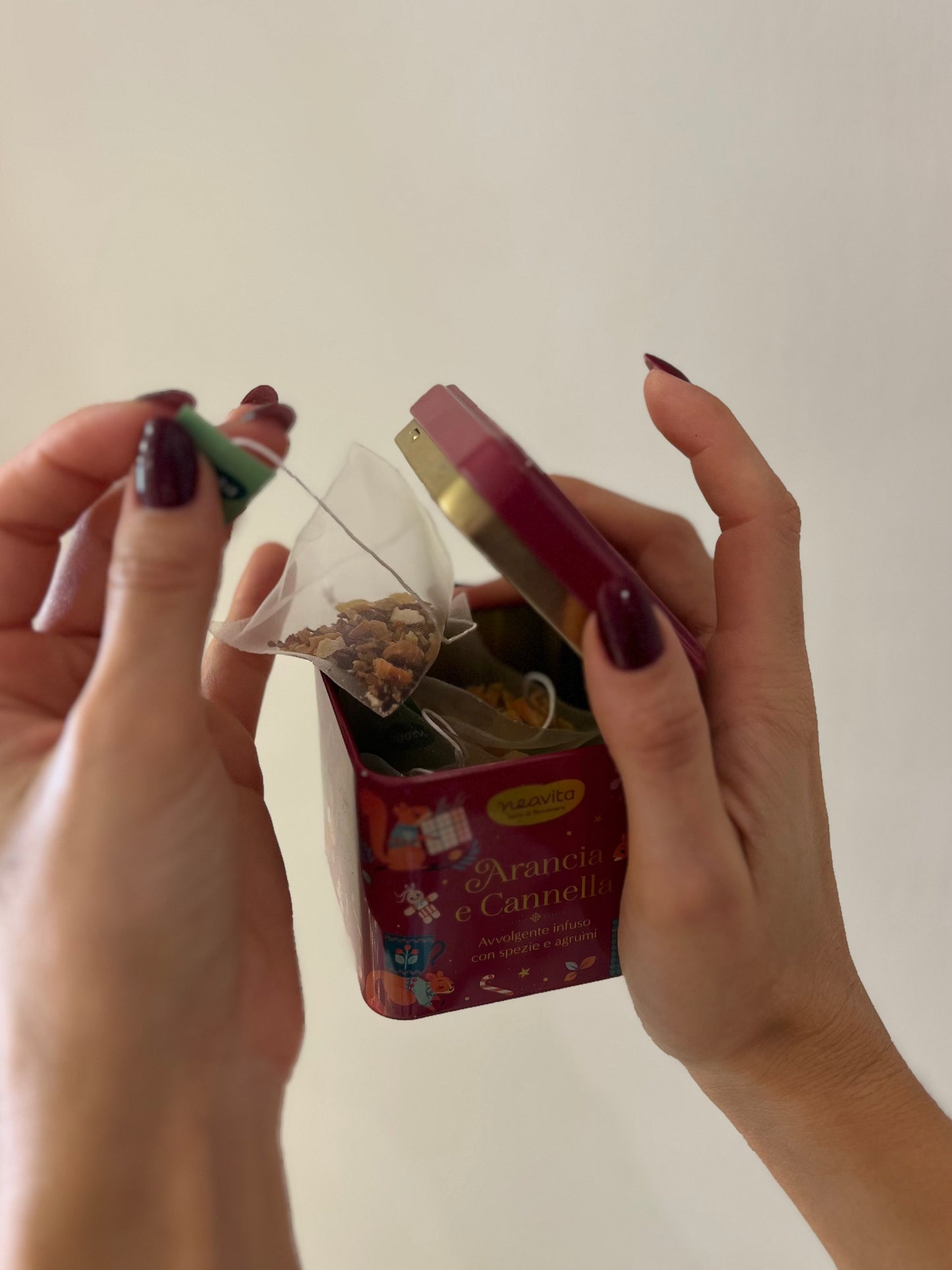 BARATTOLINO CADDY ROSSO CON INFUSO ARANCIA E CANNELLA