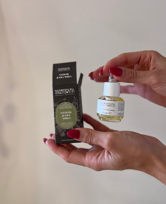 ESSENZA AROMATICA VETIVER E FAVA TONKA