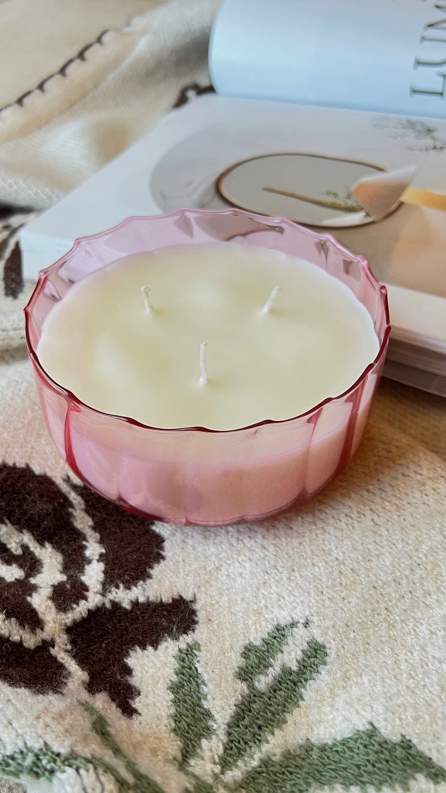RIPPLE GLASS CANDLE - DESERT PEACH 340 gr