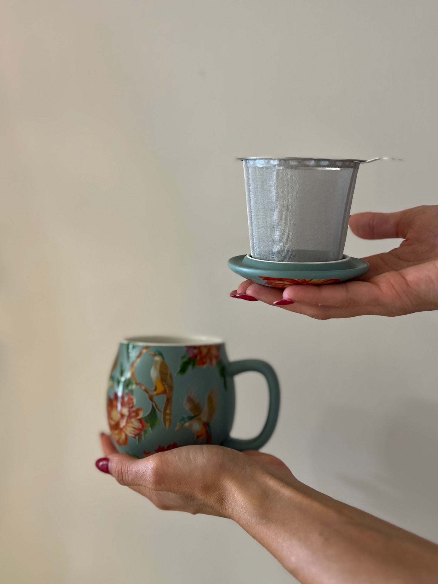 TISANIERA IN PORCELLANA Ghiandaia