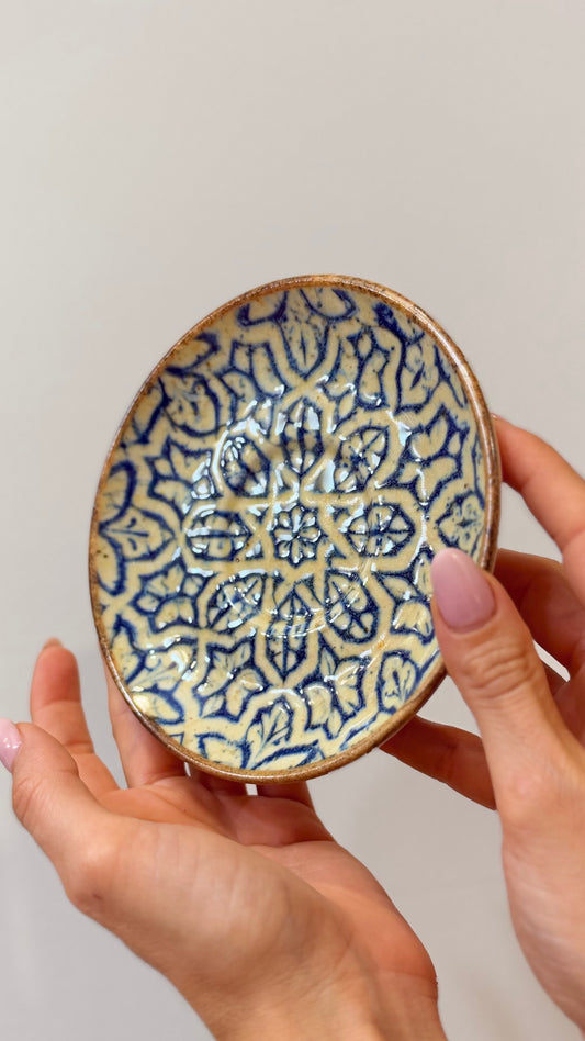 PIATTINO IN PORCELLANA, sotto tazza Calypso
