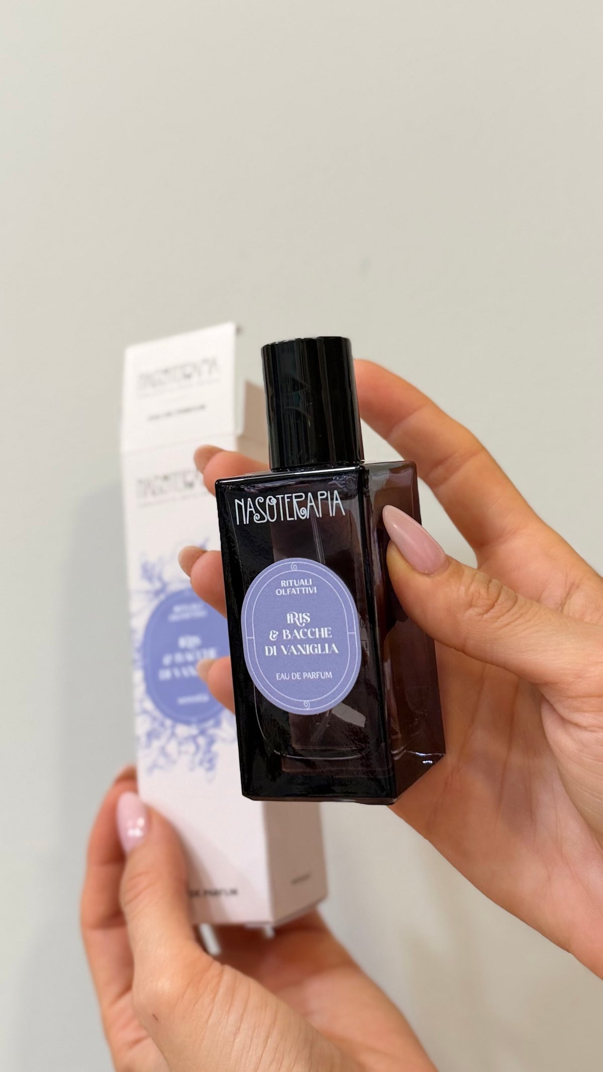 EAU DE PARFUM Iris & Bacche di Vaniglia