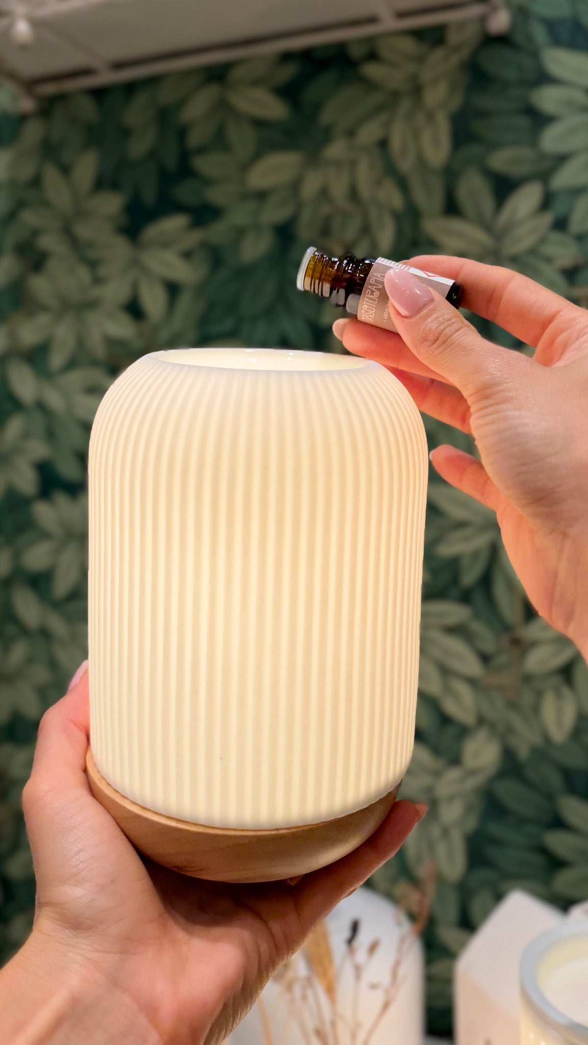 LAMPADA DIFFUSORE IN CERAMICA, set con olio al Palo Santo