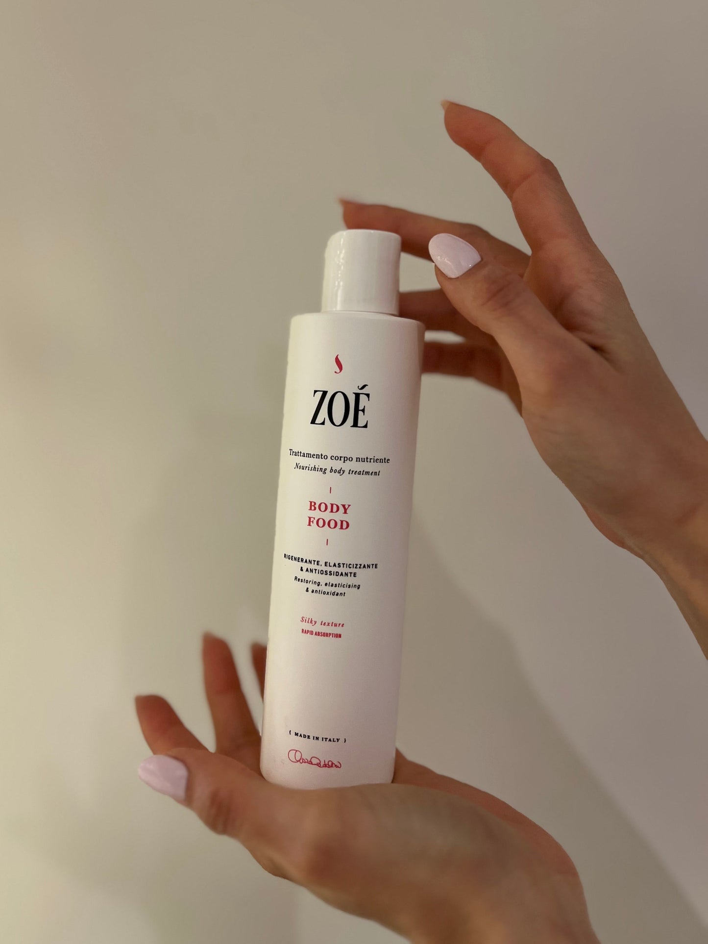 BODY FOOD Crema corpo elasticizzante con Vitamina E, Burro di Cupuaçu & Ceramide - 250 ml