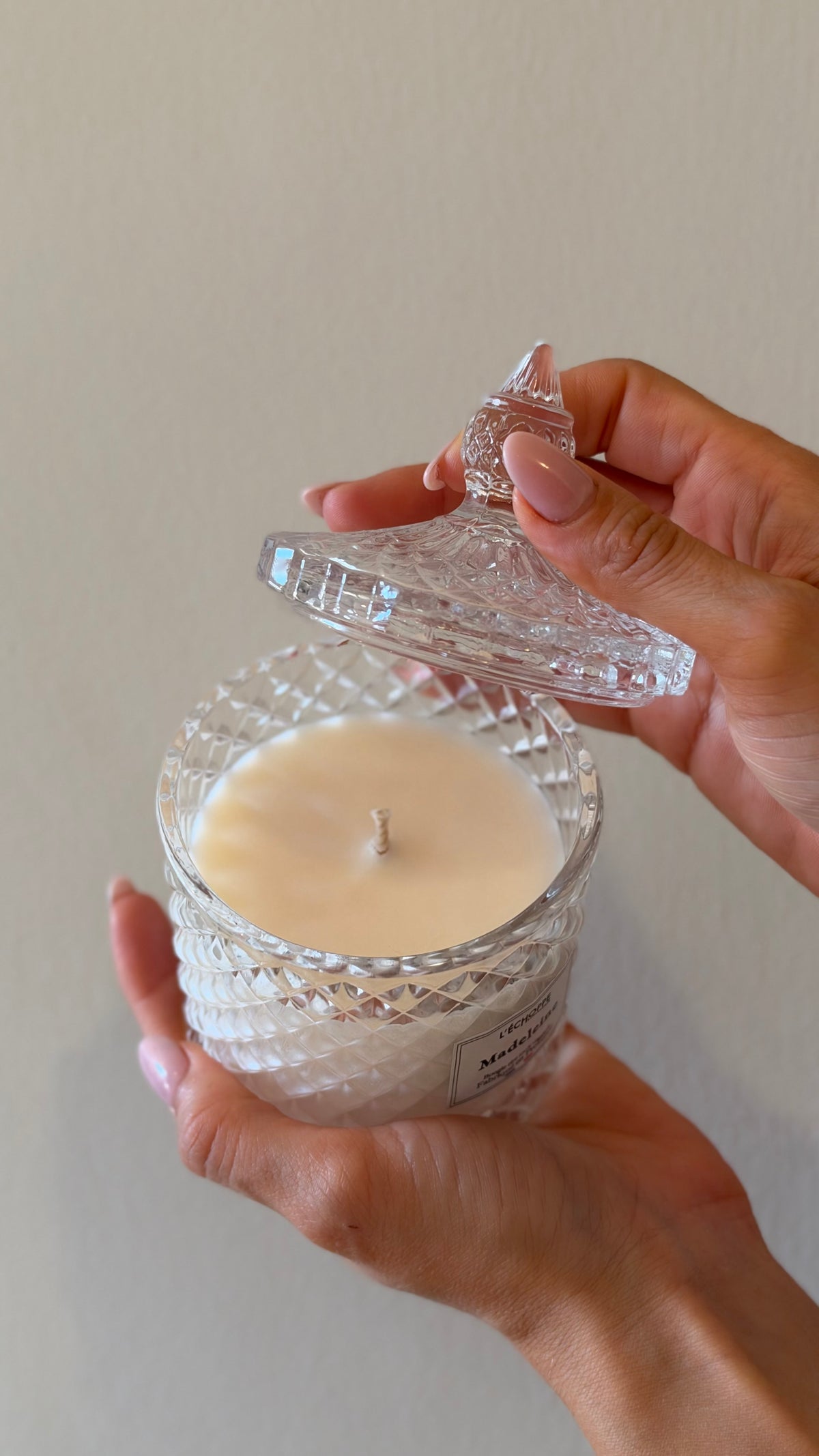 DOUCE MADELEINE, CANDELA IN CONFETTIERA DIAMANTE – 200 G