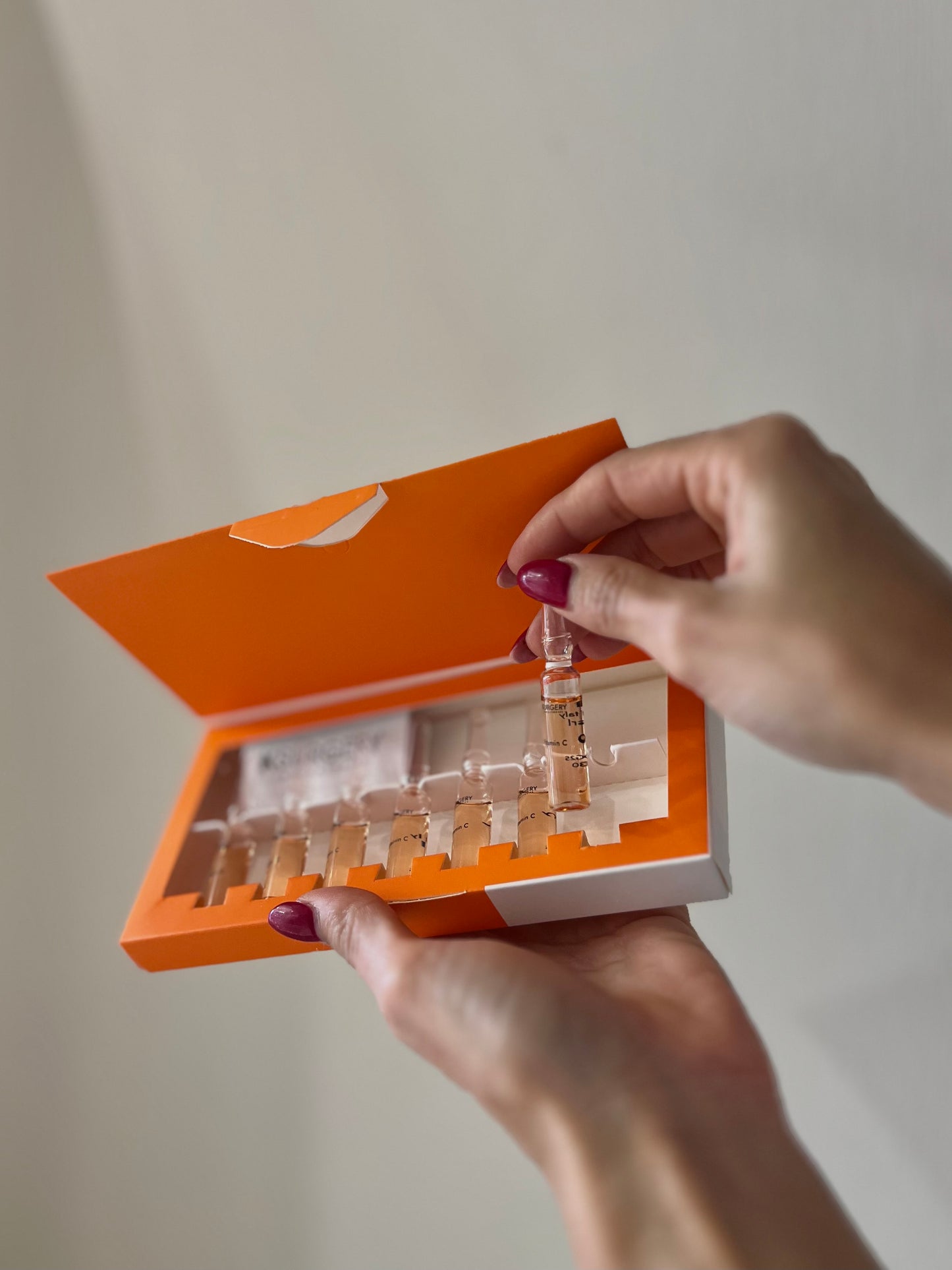 TRATTAMENTO INTENSIVO 7 GIORNI-FIALE VISO VITAMIN C