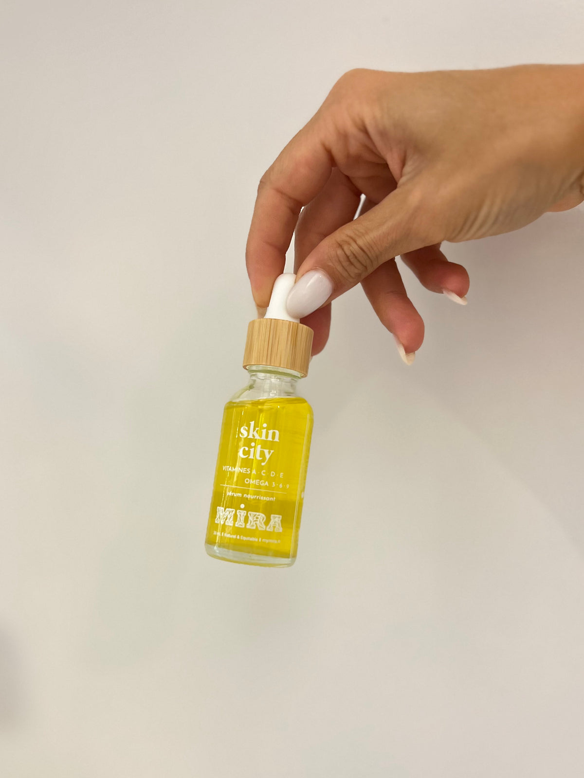 SIERO-OLIO NUTRIENTE PELLE DISIDRATATA "Skin City"