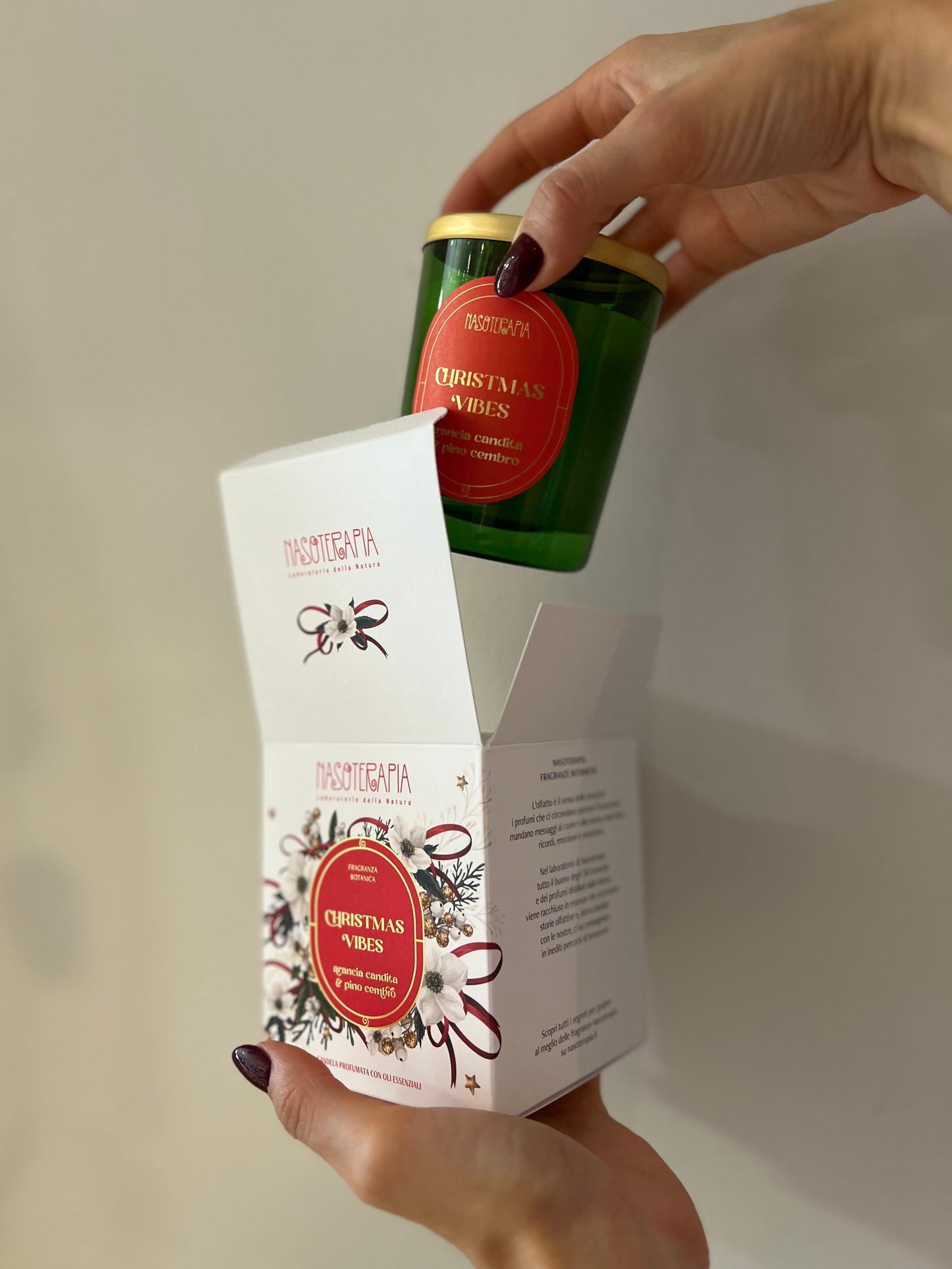 CANDELA IN CERA VEGETALE CHRISTMAS VIBES