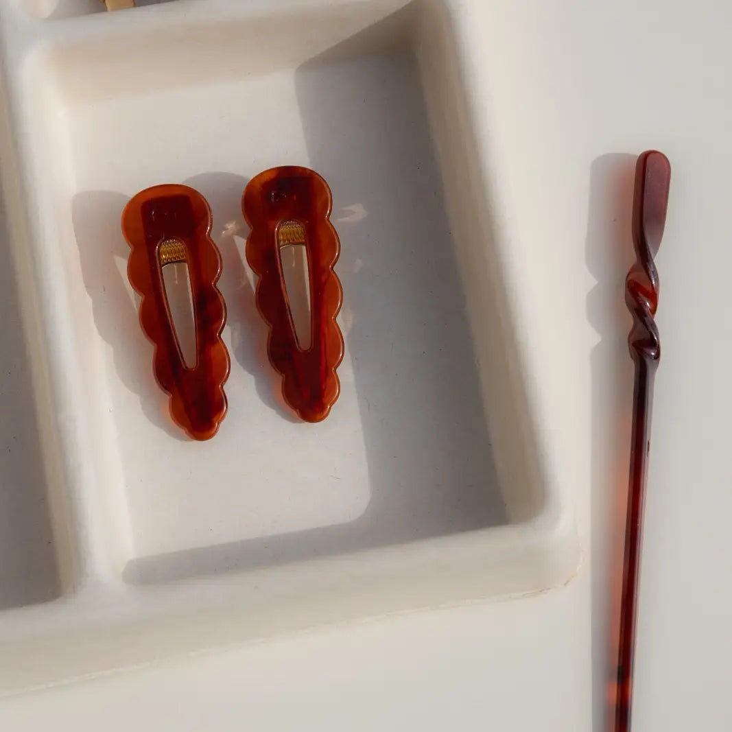 FERMAGLIO A PINZA FIRMATO PEIGNÉE - MOULIN ROUGE