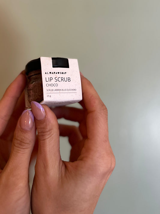 SCRUB LABBRA CHOCO